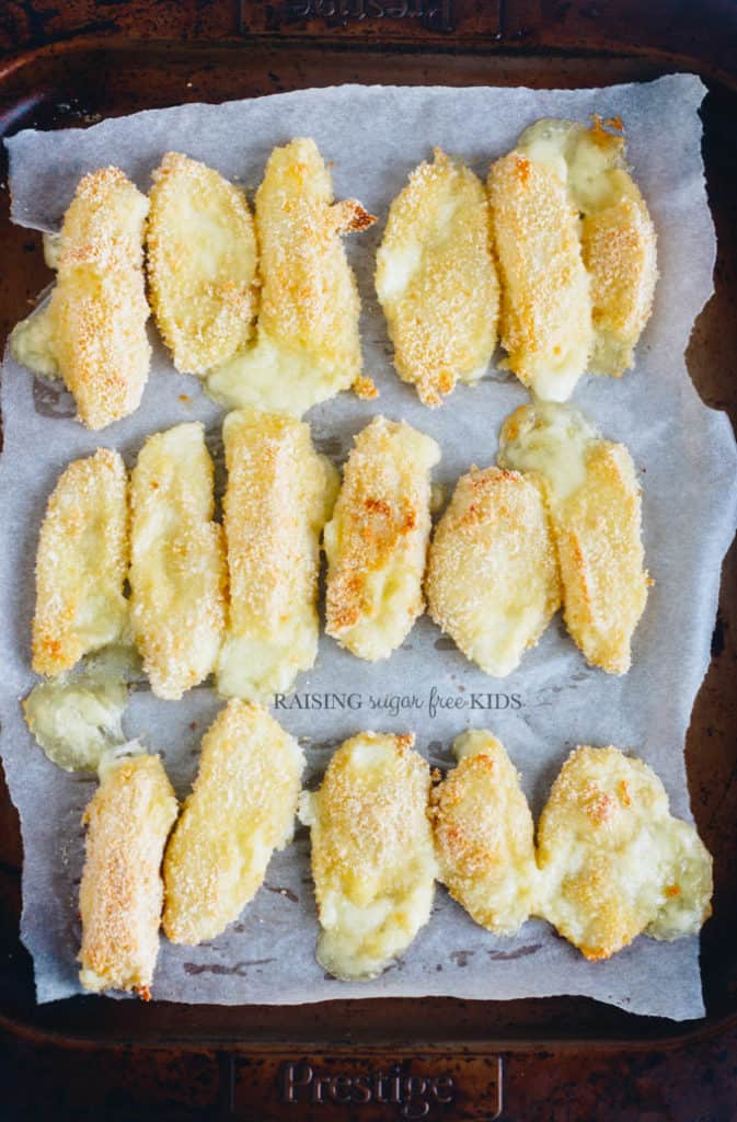Baked Mozzarella Sticks | Raising Sugar Free Kids - these cheesy snacks are tasty, healthier mozzarella sticks. Alongside a sugar free chipotle BBQ sauce, these are a perfect kid friendly treat that you can have made and ready in no time! #sugarfree 