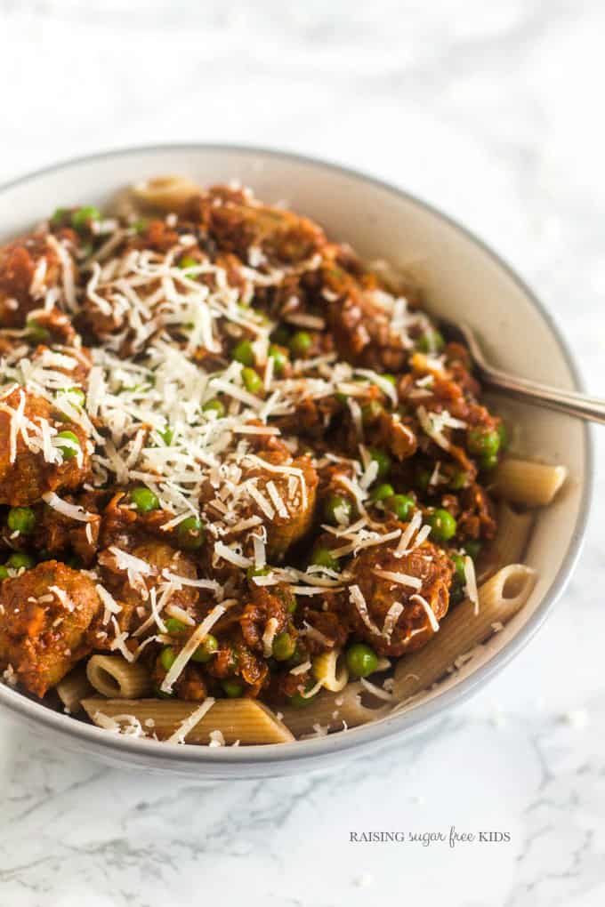 Smoky Sausage Pasta Sauce | Raising Sugar Free Kids - a delicious smoky sausage pasta sauce recipe that is packed with vegetables and ready in no time. Slow cooker option, minimal prep, sugar free and really really easy to make. A perfect dinner for a busy family day. #sugarfree #vegpower 