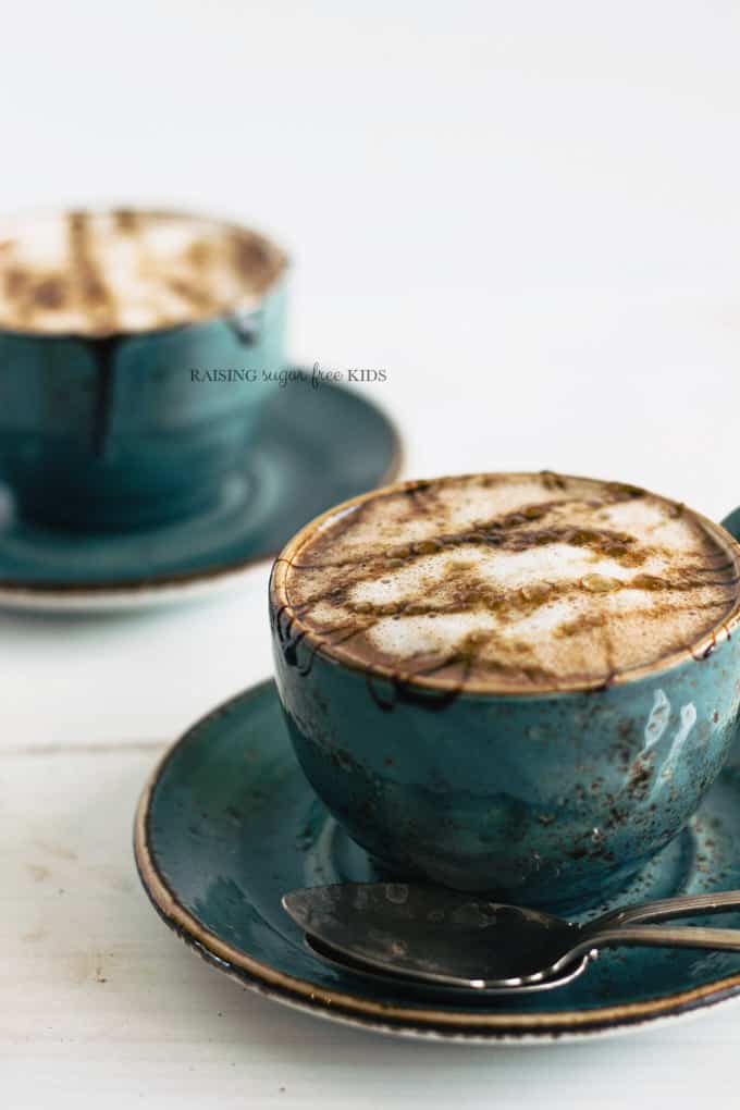 Low Sugar Gingerbread Hot Chocolate | Raising Sugar Free Kids - a delicious low sugar winter warmer, this gingerbread hot chocolate also has a creamy dairy free option and is filling and satisfying. #lowsugar #gingerbread 